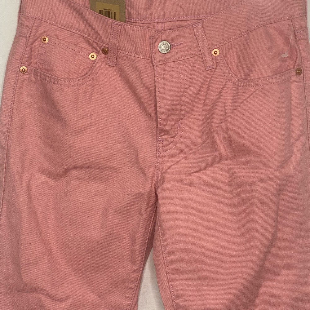 Levis, nwt pink color, size W27 x L 32 - Picture 4 of 7